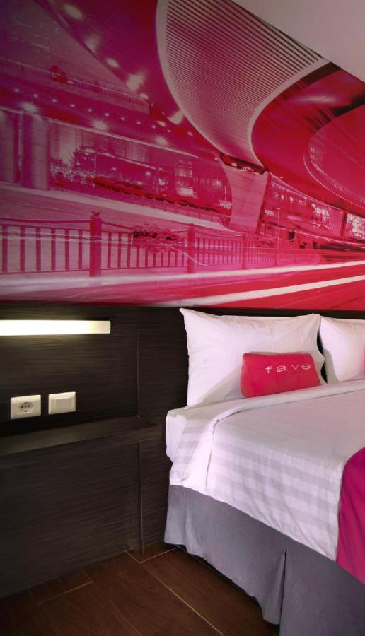Favehotel Graha Agung Surabaya Esterno foto