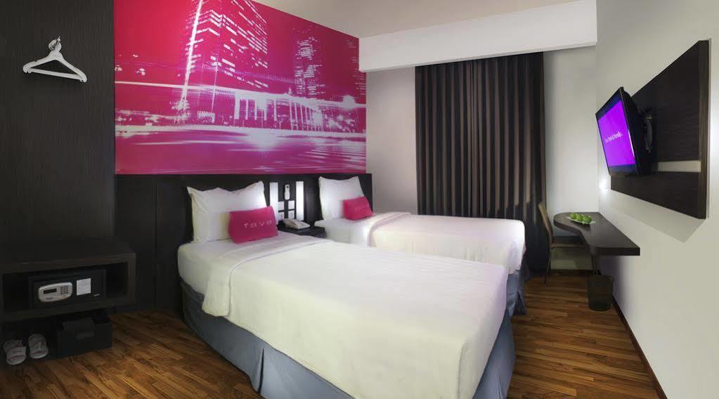 Favehotel Graha Agung Surabaya Esterno foto